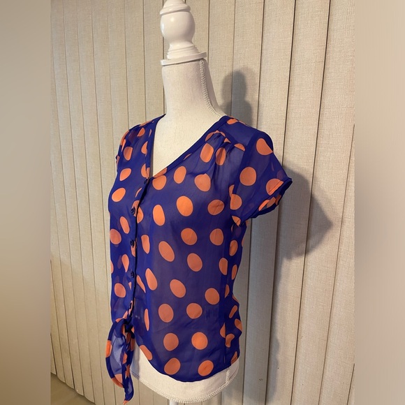 Truth NYC Purple Top with Coral Pink Polka Dots Size Small - Picture 3 of 6